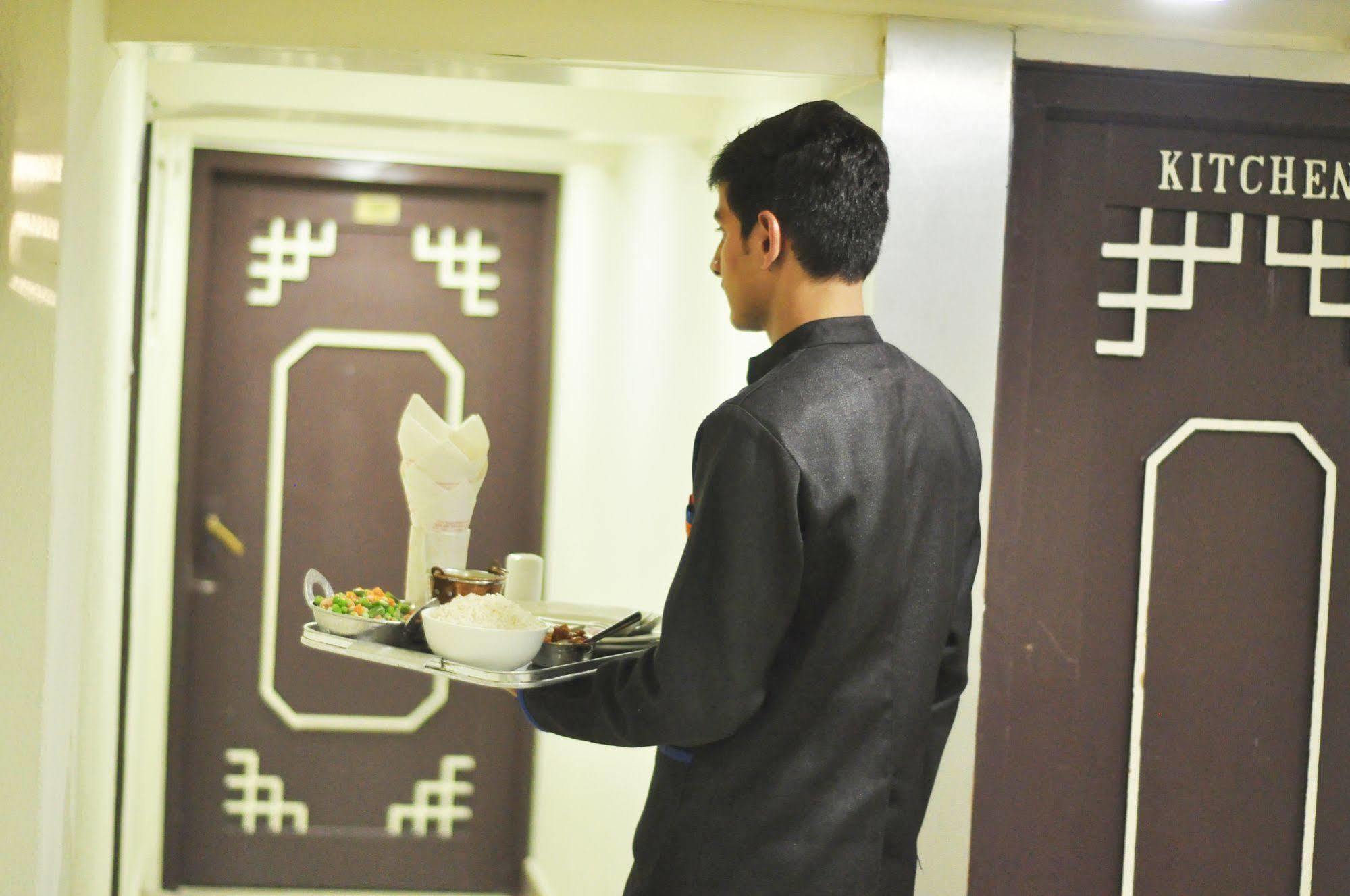 Hotel Sidharath Shimla Ngoại thất bức ảnh
