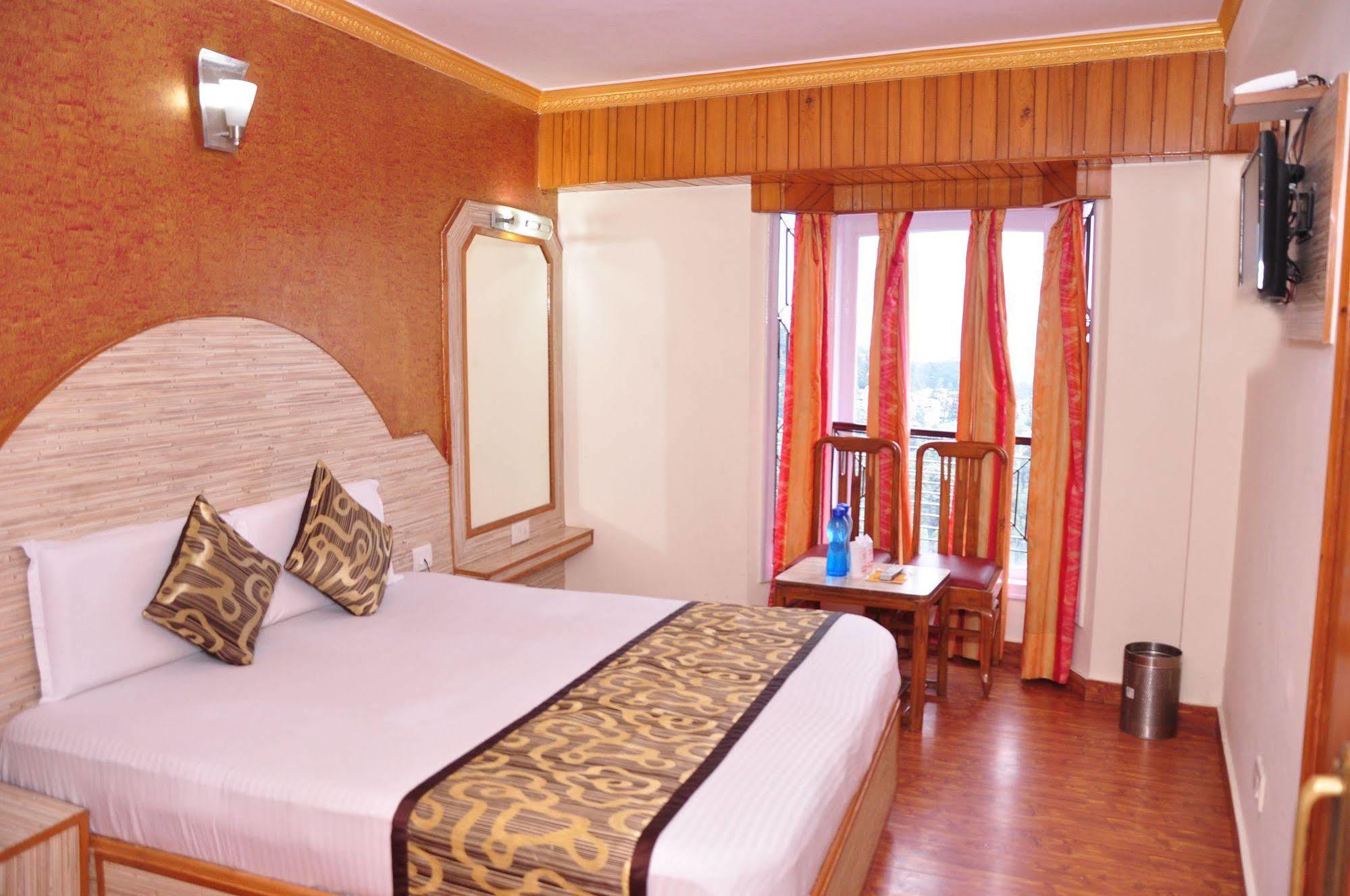 Hotel Sidharath Shimla Ngoại thất bức ảnh