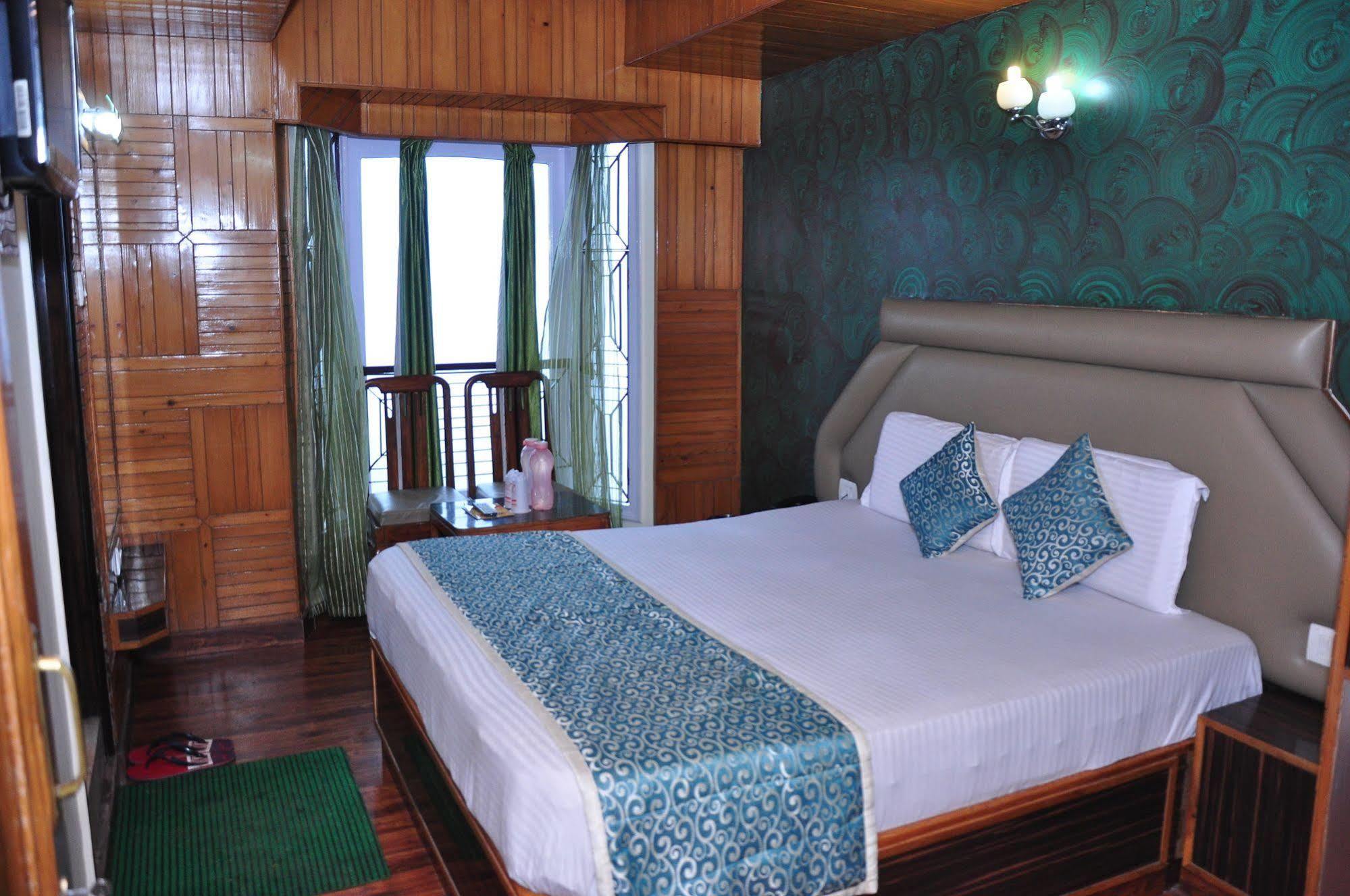 Hotel Sidharath Shimla Ngoại thất bức ảnh